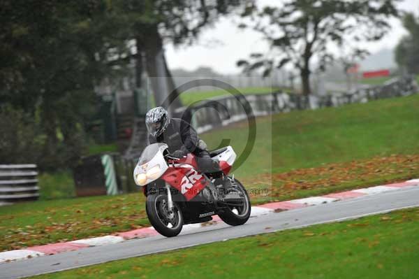 Motorcycle action photographs;Trackday digital images;event digital images;eventdigitalimages;no limits trackday;oulton park;oulton park circuit cheshire;oulton park photographs;peter wileman photography;trackday;trackday photos