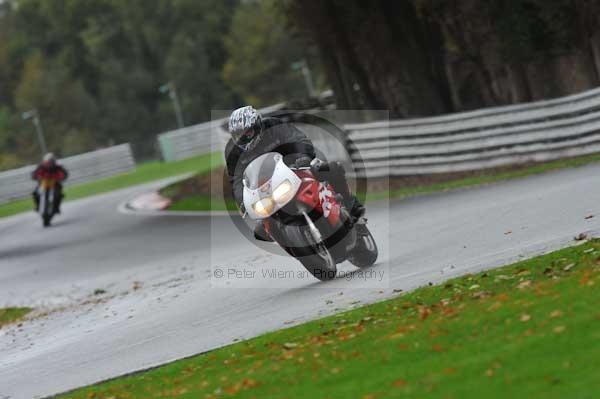 Motorcycle action photographs;Trackday digital images;event digital images;eventdigitalimages;no limits trackday;oulton park;oulton park circuit cheshire;oulton park photographs;peter wileman photography;trackday;trackday photos