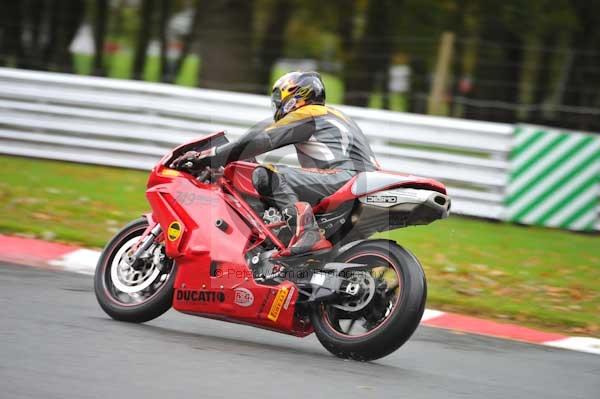Motorcycle action photographs;Trackday digital images;event digital images;eventdigitalimages;no limits trackday;oulton park;oulton park circuit cheshire;oulton park photographs;peter wileman photography;trackday;trackday photos