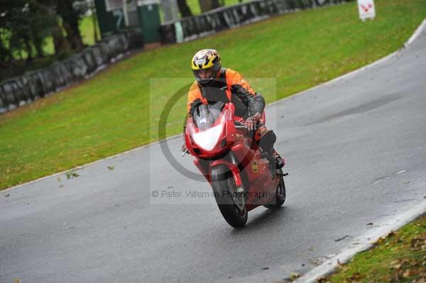 Motorcycle action photographs;Trackday digital images;event digital images;eventdigitalimages;no limits trackday;oulton park;oulton park circuit cheshire;oulton park photographs;peter wileman photography;trackday;trackday photos