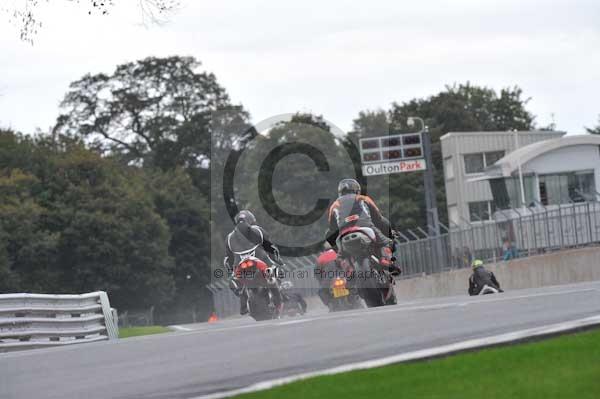 Motorcycle action photographs;Trackday digital images;event digital images;eventdigitalimages;no limits trackday;oulton park;oulton park circuit cheshire;oulton park photographs;peter wileman photography;trackday;trackday photos