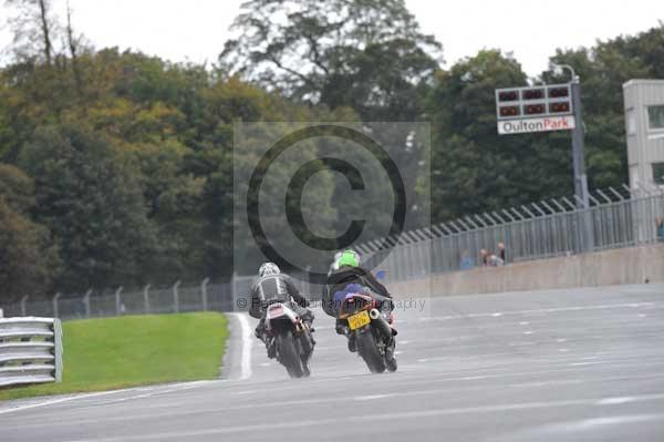 Motorcycle action photographs;Trackday digital images;event digital images;eventdigitalimages;no limits trackday;oulton park;oulton park circuit cheshire;oulton park photographs;peter wileman photography;trackday;trackday photos