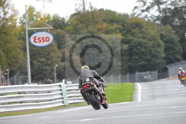 Motorcycle action photographs;Trackday digital images;event digital images;eventdigitalimages;no limits trackday;oulton park;oulton park circuit cheshire;oulton park photographs;peter wileman photography;trackday;trackday photos