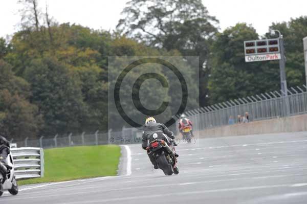 Motorcycle action photographs;Trackday digital images;event digital images;eventdigitalimages;no limits trackday;oulton park;oulton park circuit cheshire;oulton park photographs;peter wileman photography;trackday;trackday photos