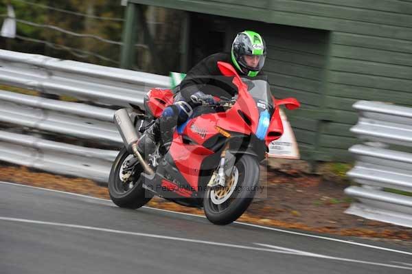 Motorcycle action photographs;Trackday digital images;event digital images;eventdigitalimages;no limits trackday;oulton park;oulton park circuit cheshire;oulton park photographs;peter wileman photography;trackday;trackday photos