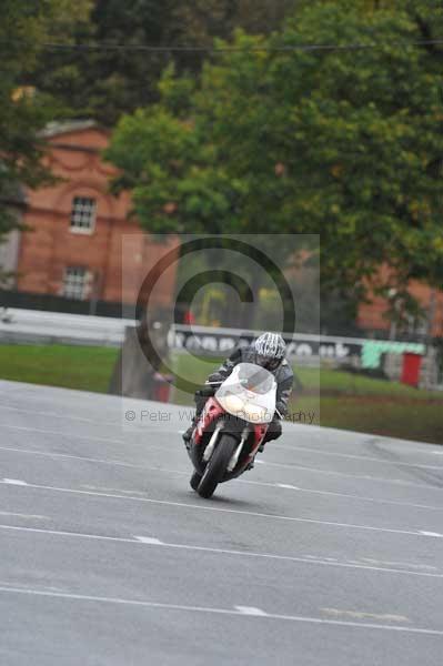 Motorcycle action photographs;Trackday digital images;event digital images;eventdigitalimages;no limits trackday;oulton park;oulton park circuit cheshire;oulton park photographs;peter wileman photography;trackday;trackday photos