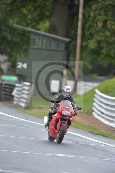 Motorcycle action photographs;Trackday digital images;event digital images;eventdigitalimages;no limits trackday;oulton park;oulton park circuit cheshire;oulton park photographs;peter wileman photography;trackday;trackday photos