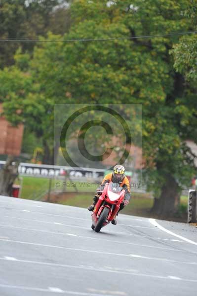 Motorcycle action photographs;Trackday digital images;event digital images;eventdigitalimages;no limits trackday;oulton park;oulton park circuit cheshire;oulton park photographs;peter wileman photography;trackday;trackday photos