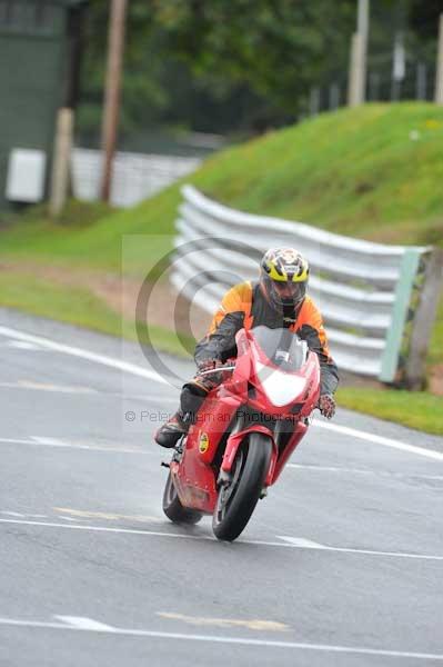 Motorcycle action photographs;Trackday digital images;event digital images;eventdigitalimages;no limits trackday;oulton park;oulton park circuit cheshire;oulton park photographs;peter wileman photography;trackday;trackday photos