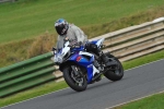 NOVICE BLUE/WHITE BIKES