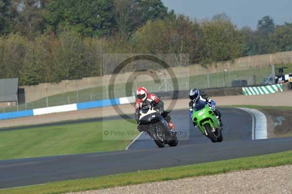 Motorcycle action photographs;donington;donington park leicestershire;donington photographs;event digital images;eventdigitalimages;no limits trackday;peter wileman photography;trackday;trackday digital images;trackday photos