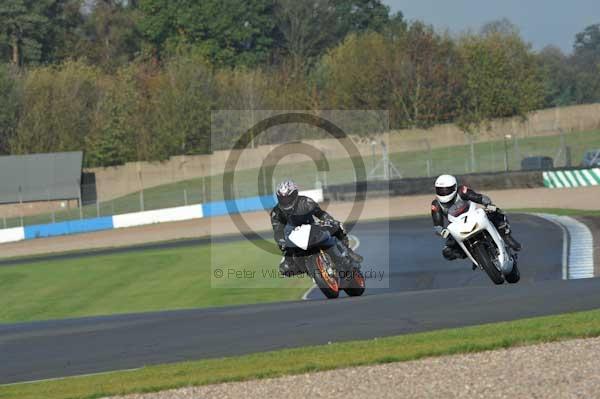 Motorcycle action photographs;donington;donington park leicestershire;donington photographs;event digital images;eventdigitalimages;no limits trackday;peter wileman photography;trackday;trackday digital images;trackday photos