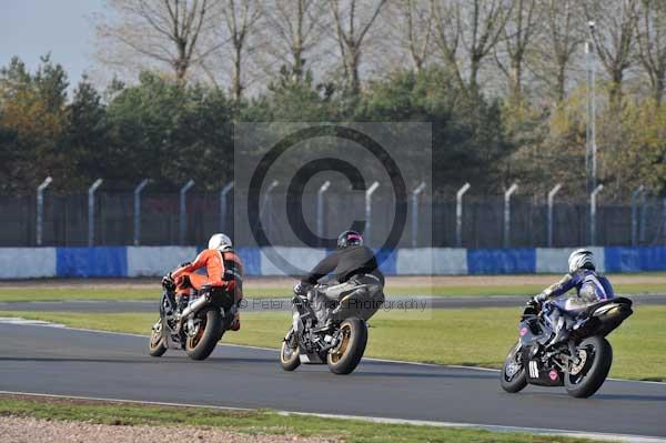 Motorcycle action photographs;donington;donington park leicestershire;donington photographs;event digital images;eventdigitalimages;no limits trackday;peter wileman photography;trackday;trackday digital images;trackday photos