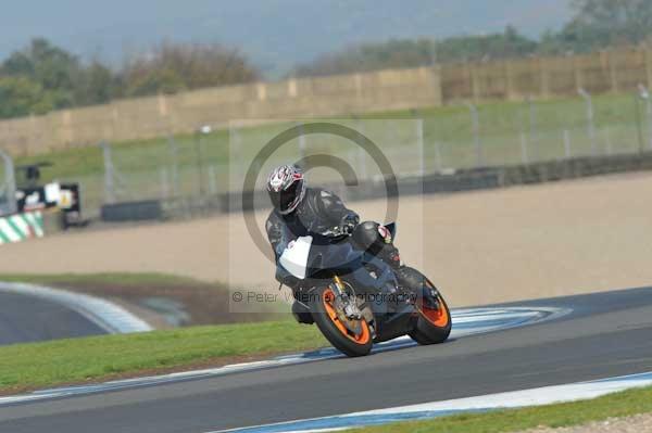 Motorcycle action photographs;donington;donington park leicestershire;donington photographs;event digital images;eventdigitalimages;no limits trackday;peter wileman photography;trackday;trackday digital images;trackday photos