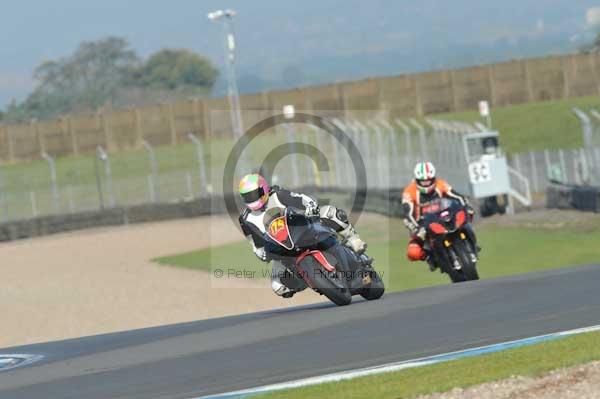 Motorcycle action photographs;donington;donington park leicestershire;donington photographs;event digital images;eventdigitalimages;no limits trackday;peter wileman photography;trackday;trackday digital images;trackday photos