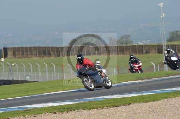 Motorcycle action photographs;donington;donington park leicestershire;donington photographs;event digital images;eventdigitalimages;no limits trackday;peter wileman photography;trackday;trackday digital images;trackday photos