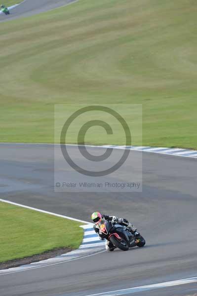 Motorcycle action photographs;donington;donington park leicestershire;donington photographs;event digital images;eventdigitalimages;no limits trackday;peter wileman photography;trackday;trackday digital images;trackday photos