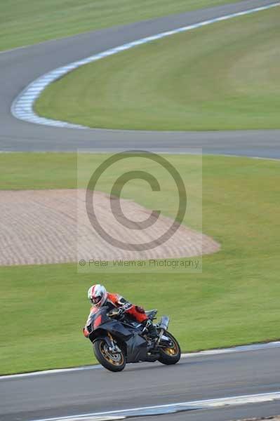 Motorcycle action photographs;donington;donington park leicestershire;donington photographs;event digital images;eventdigitalimages;no limits trackday;peter wileman photography;trackday;trackday digital images;trackday photos