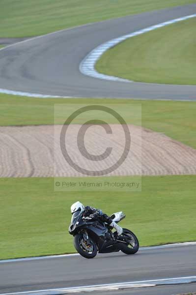 Motorcycle action photographs;donington;donington park leicestershire;donington photographs;event digital images;eventdigitalimages;no limits trackday;peter wileman photography;trackday;trackday digital images;trackday photos
