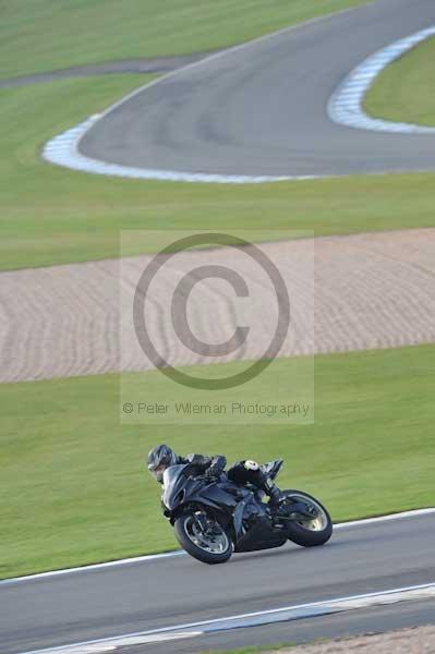 Motorcycle action photographs;donington;donington park leicestershire;donington photographs;event digital images;eventdigitalimages;no limits trackday;peter wileman photography;trackday;trackday digital images;trackday photos