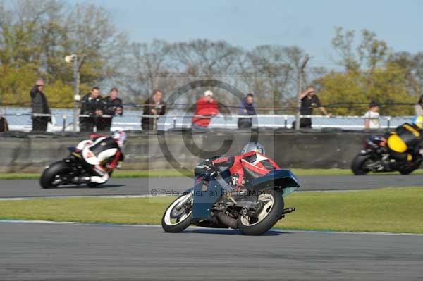 Motorcycle action photographs;donington;donington park leicestershire;donington photographs;event digital images;eventdigitalimages;no limits trackday;peter wileman photography;trackday;trackday digital images;trackday photos