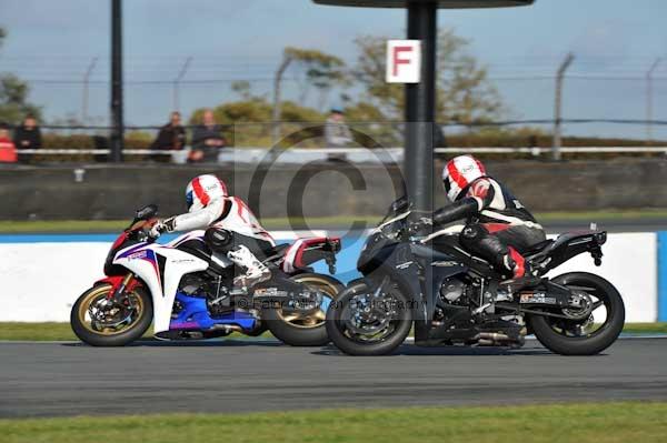 Motorcycle action photographs;donington;donington park leicestershire;donington photographs;event digital images;eventdigitalimages;no limits trackday;peter wileman photography;trackday;trackday digital images;trackday photos