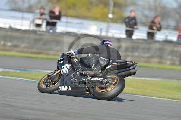 Motorcycle action photographs;donington;donington park leicestershire;donington photographs;event digital images;eventdigitalimages;no limits trackday;peter wileman photography;trackday;trackday digital images;trackday photos