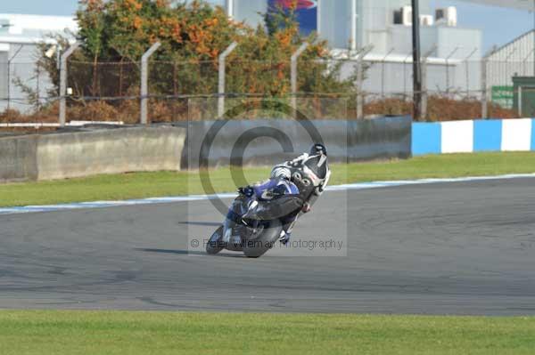 Motorcycle action photographs;donington;donington park leicestershire;donington photographs;event digital images;eventdigitalimages;no limits trackday;peter wileman photography;trackday;trackday digital images;trackday photos