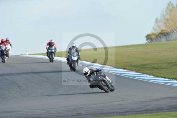 Motorcycle action photographs;donington;donington park leicestershire;donington photographs;event digital images;eventdigitalimages;no limits trackday;peter wileman photography;trackday;trackday digital images;trackday photos