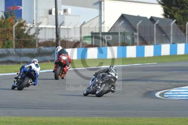 Motorcycle action photographs;donington;donington park leicestershire;donington photographs;event digital images;eventdigitalimages;no limits trackday;peter wileman photography;trackday;trackday digital images;trackday photos