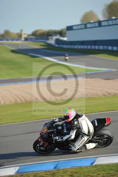 Motorcycle action photographs;donington;donington park leicestershire;donington photographs;event digital images;eventdigitalimages;no limits trackday;peter wileman photography;trackday;trackday digital images;trackday photos