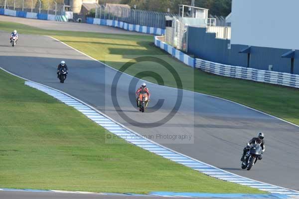Motorcycle action photographs;donington;donington park leicestershire;donington photographs;event digital images;eventdigitalimages;no limits trackday;peter wileman photography;trackday;trackday digital images;trackday photos