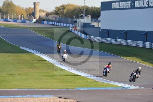 Motorcycle action photographs;donington;donington park leicestershire;donington photographs;event digital images;eventdigitalimages;no limits trackday;peter wileman photography;trackday;trackday digital images;trackday photos