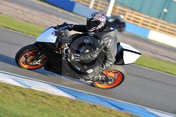 Motorcycle action photographs;donington;donington park leicestershire;donington photographs;event digital images;eventdigitalimages;no limits trackday;peter wileman photography;trackday;trackday digital images;trackday photos