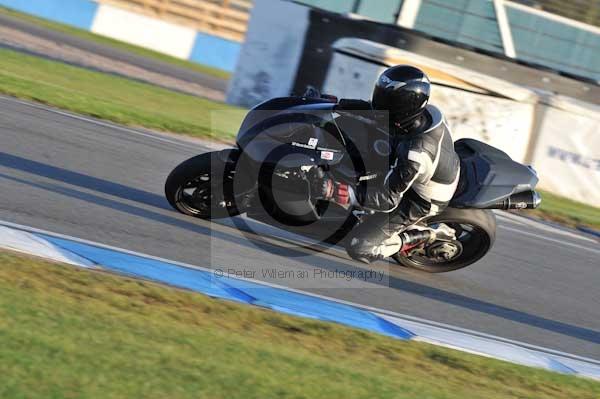 Motorcycle action photographs;donington;donington park leicestershire;donington photographs;event digital images;eventdigitalimages;no limits trackday;peter wileman photography;trackday;trackday digital images;trackday photos
