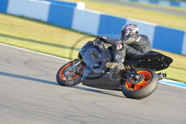 Motorcycle action photographs;donington;donington park leicestershire;donington photographs;event digital images;eventdigitalimages;no limits trackday;peter wileman photography;trackday;trackday digital images;trackday photos