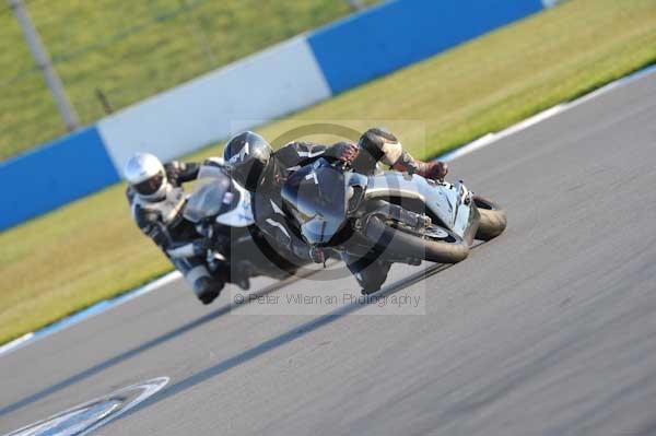 Motorcycle action photographs;donington;donington park leicestershire;donington photographs;event digital images;eventdigitalimages;no limits trackday;peter wileman photography;trackday;trackday digital images;trackday photos