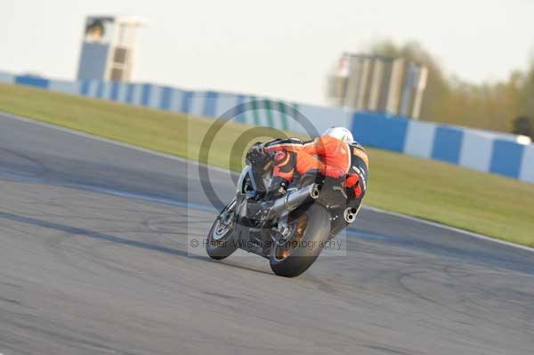 Motorcycle action photographs;donington;donington park leicestershire;donington photographs;event digital images;eventdigitalimages;no limits trackday;peter wileman photography;trackday;trackday digital images;trackday photos