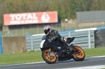 Motorcycle-action-photographs;donington;donington-park-leicestershire;donington-photographs;event-digital-images;eventdigitalimages;no-limits-trackday;peter-wileman-photography;trackday;trackday-digital-images;trackday-photos