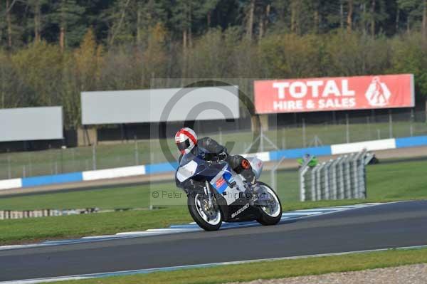 Motorcycle action photographs;donington;donington park leicestershire;donington photographs;event digital images;eventdigitalimages;no limits trackday;peter wileman photography;trackday;trackday digital images;trackday photos