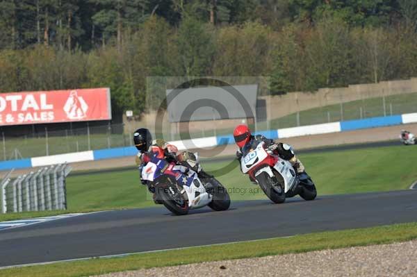 Motorcycle action photographs;donington;donington park leicestershire;donington photographs;event digital images;eventdigitalimages;no limits trackday;peter wileman photography;trackday;trackday digital images;trackday photos