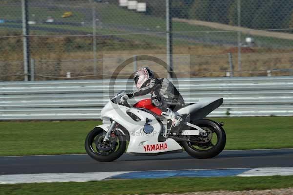 Motorcycle action photographs;donington;donington park leicestershire;donington photographs;event digital images;eventdigitalimages;no limits trackday;peter wileman photography;trackday;trackday digital images;trackday photos