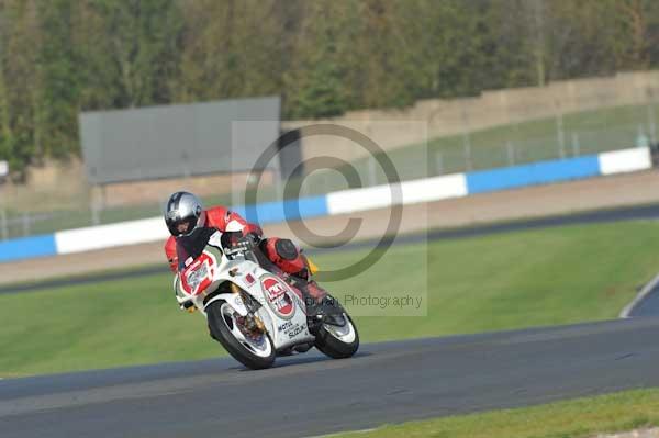 Motorcycle action photographs;donington;donington park leicestershire;donington photographs;event digital images;eventdigitalimages;no limits trackday;peter wileman photography;trackday;trackday digital images;trackday photos