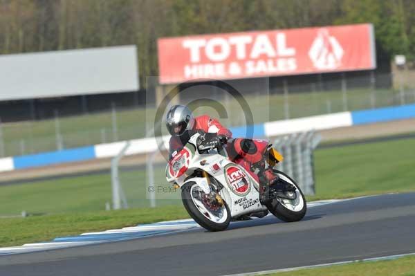 Motorcycle action photographs;donington;donington park leicestershire;donington photographs;event digital images;eventdigitalimages;no limits trackday;peter wileman photography;trackday;trackday digital images;trackday photos