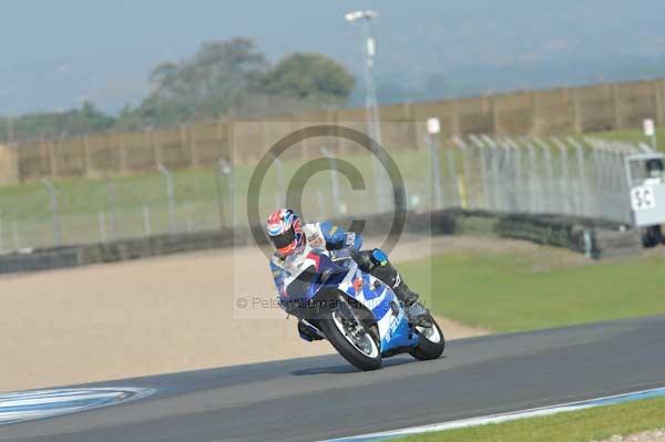 Motorcycle action photographs;donington;donington park leicestershire;donington photographs;event digital images;eventdigitalimages;no limits trackday;peter wileman photography;trackday;trackday digital images;trackday photos