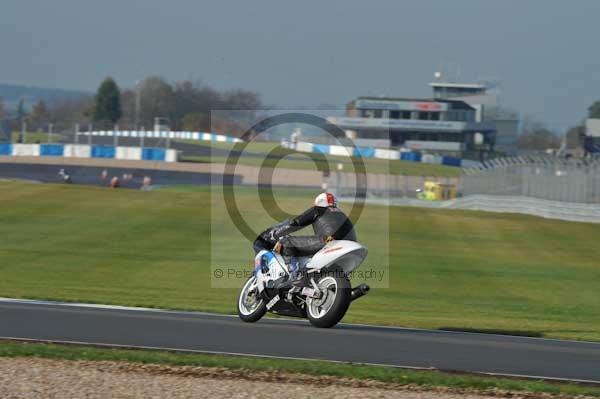 Motorcycle action photographs;donington;donington park leicestershire;donington photographs;event digital images;eventdigitalimages;no limits trackday;peter wileman photography;trackday;trackday digital images;trackday photos