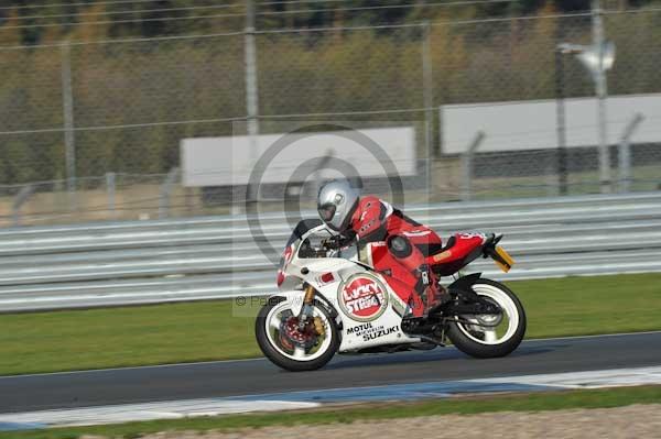 Motorcycle action photographs;donington;donington park leicestershire;donington photographs;event digital images;eventdigitalimages;no limits trackday;peter wileman photography;trackday;trackday digital images;trackday photos