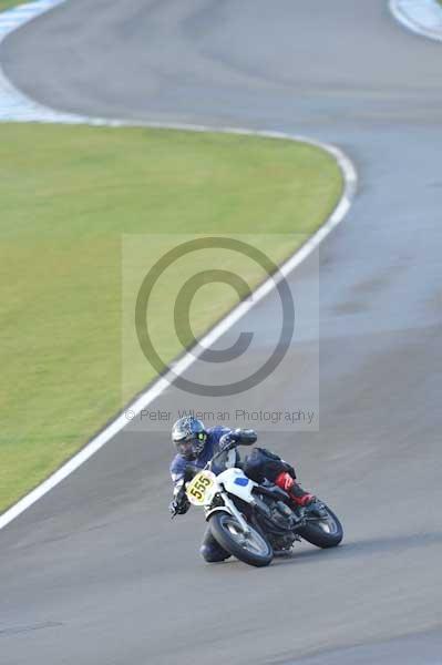 Motorcycle action photographs;donington;donington park leicestershire;donington photographs;event digital images;eventdigitalimages;no limits trackday;peter wileman photography;trackday;trackday digital images;trackday photos