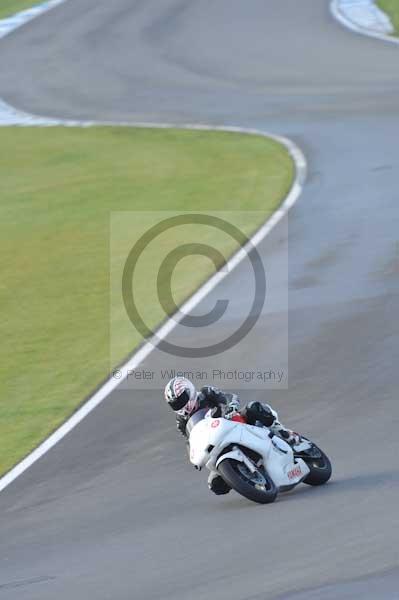 Motorcycle action photographs;donington;donington park leicestershire;donington photographs;event digital images;eventdigitalimages;no limits trackday;peter wileman photography;trackday;trackday digital images;trackday photos