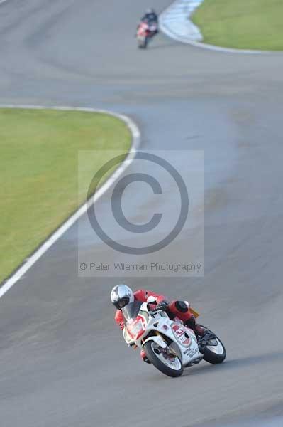 Motorcycle action photographs;donington;donington park leicestershire;donington photographs;event digital images;eventdigitalimages;no limits trackday;peter wileman photography;trackday;trackday digital images;trackday photos